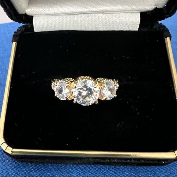 Gold‎ Plated Diamondesque Engagement/Cocktail/Anniversary Ring - 7 - Picture 5 of 11